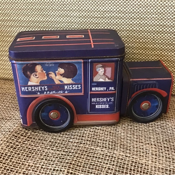 Hershey’s Chocolate 1995 delivery truck tin container - Picture 2 of 7